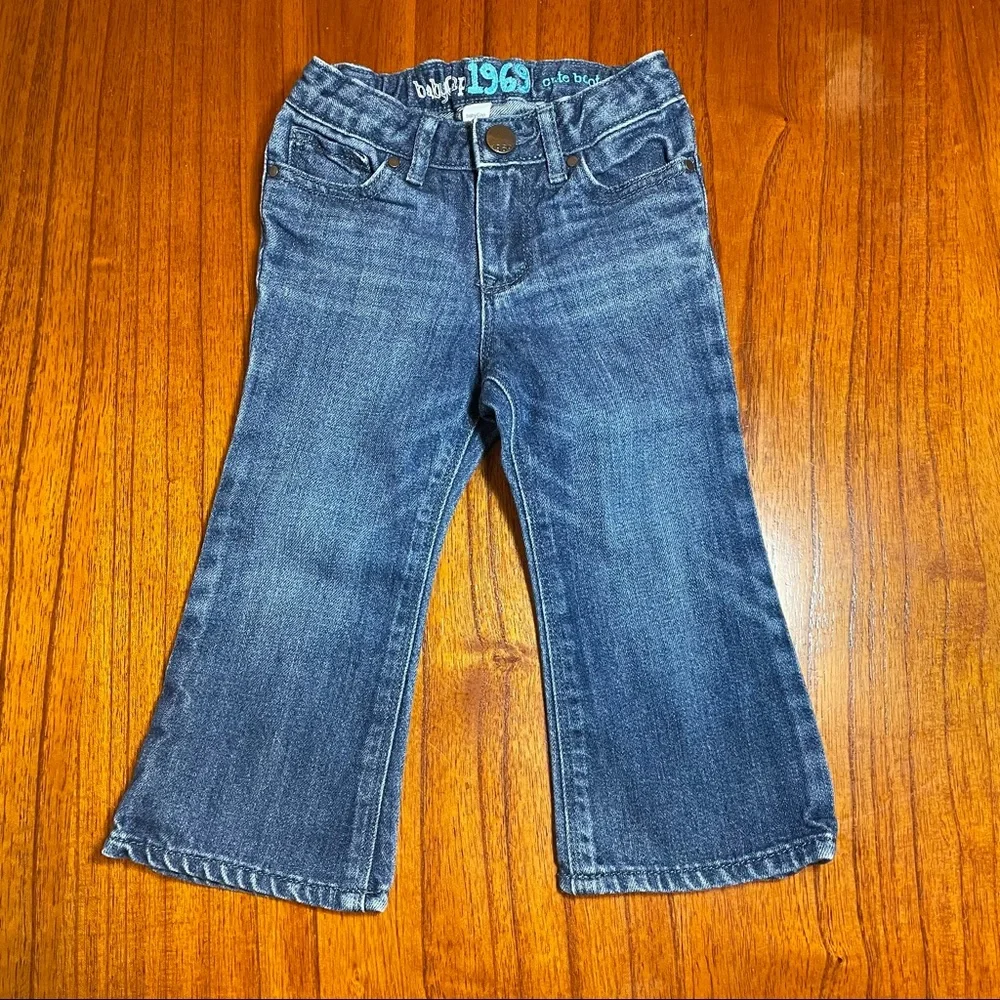 Baby Gap cute boot cut jeans